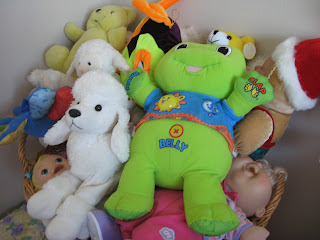 Freshen stuffed animals that can't be washed