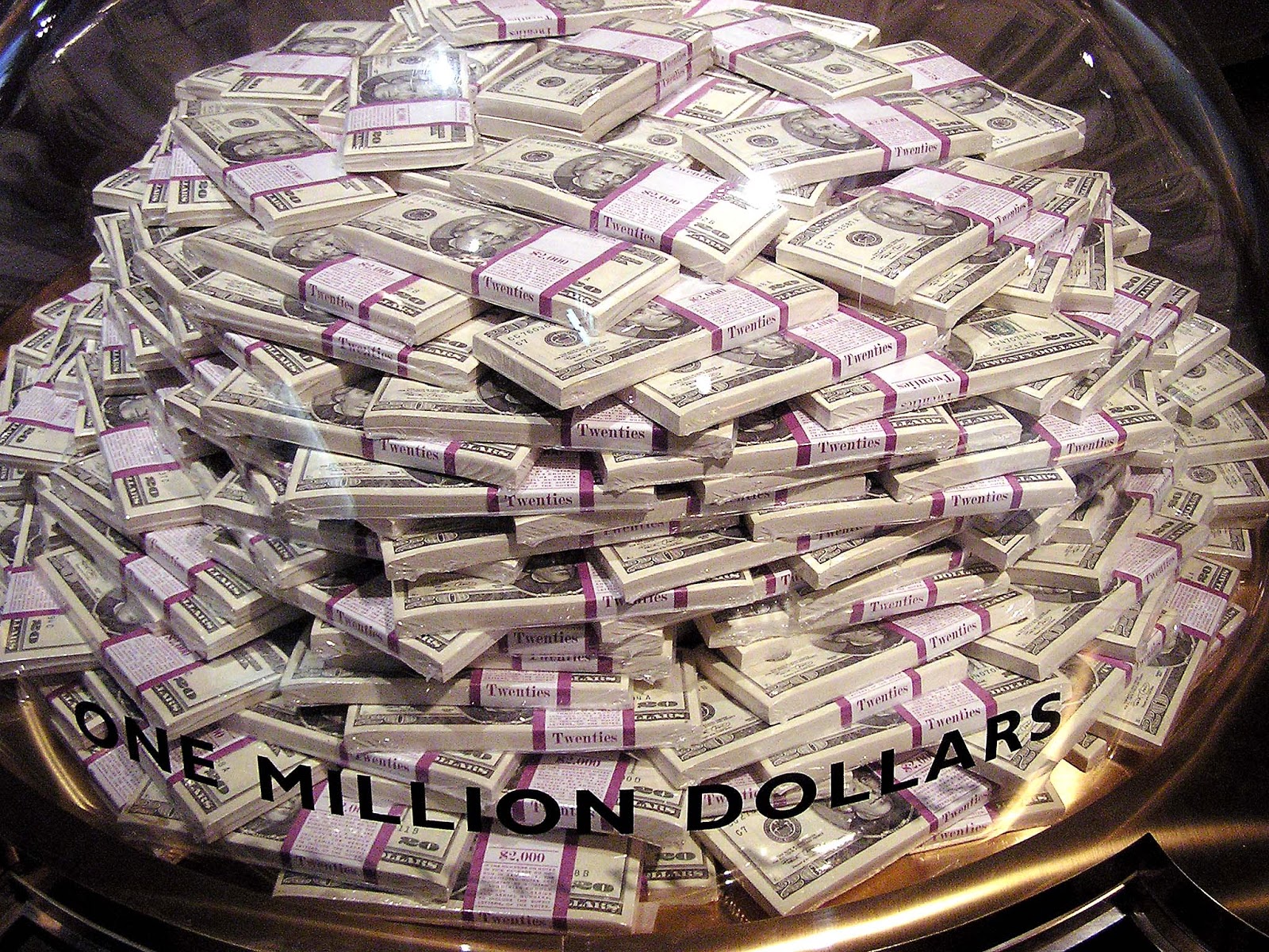Миллионы самых. Миллионы самых. Большие деньги. Много долларов. Гора денег.