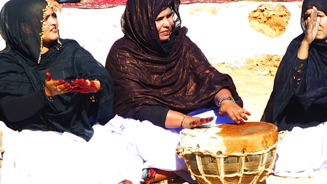 Violeta Ruano: La música saharaui y su papel en la lucha