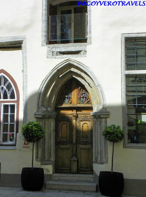 De turismo por Tallin: Puertas Medievales