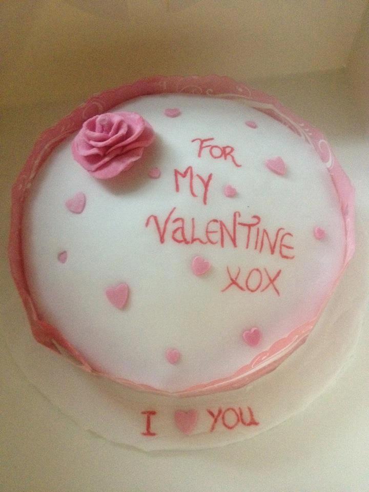 Roses are red..... valentine wedding cake !!! The Sweet Life…: March 2012