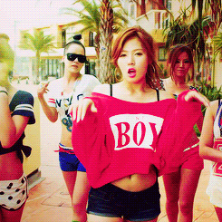 [Resim: Hyuna+Bubble+Pop+Red+Shirt+GIFs.gif]