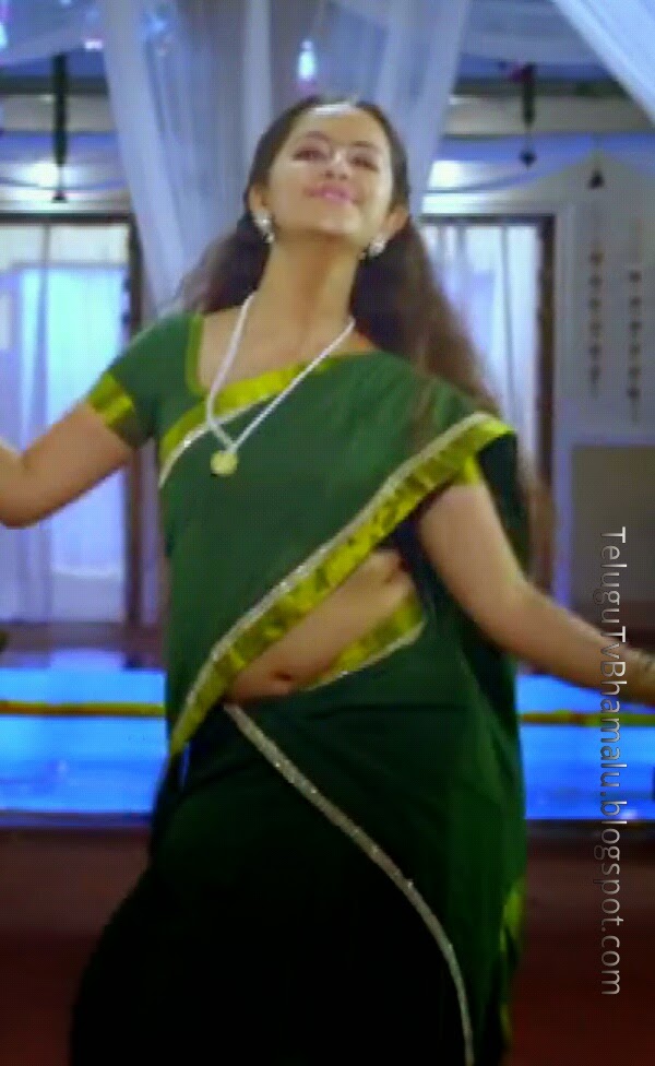 avika gor navel avika gor navel