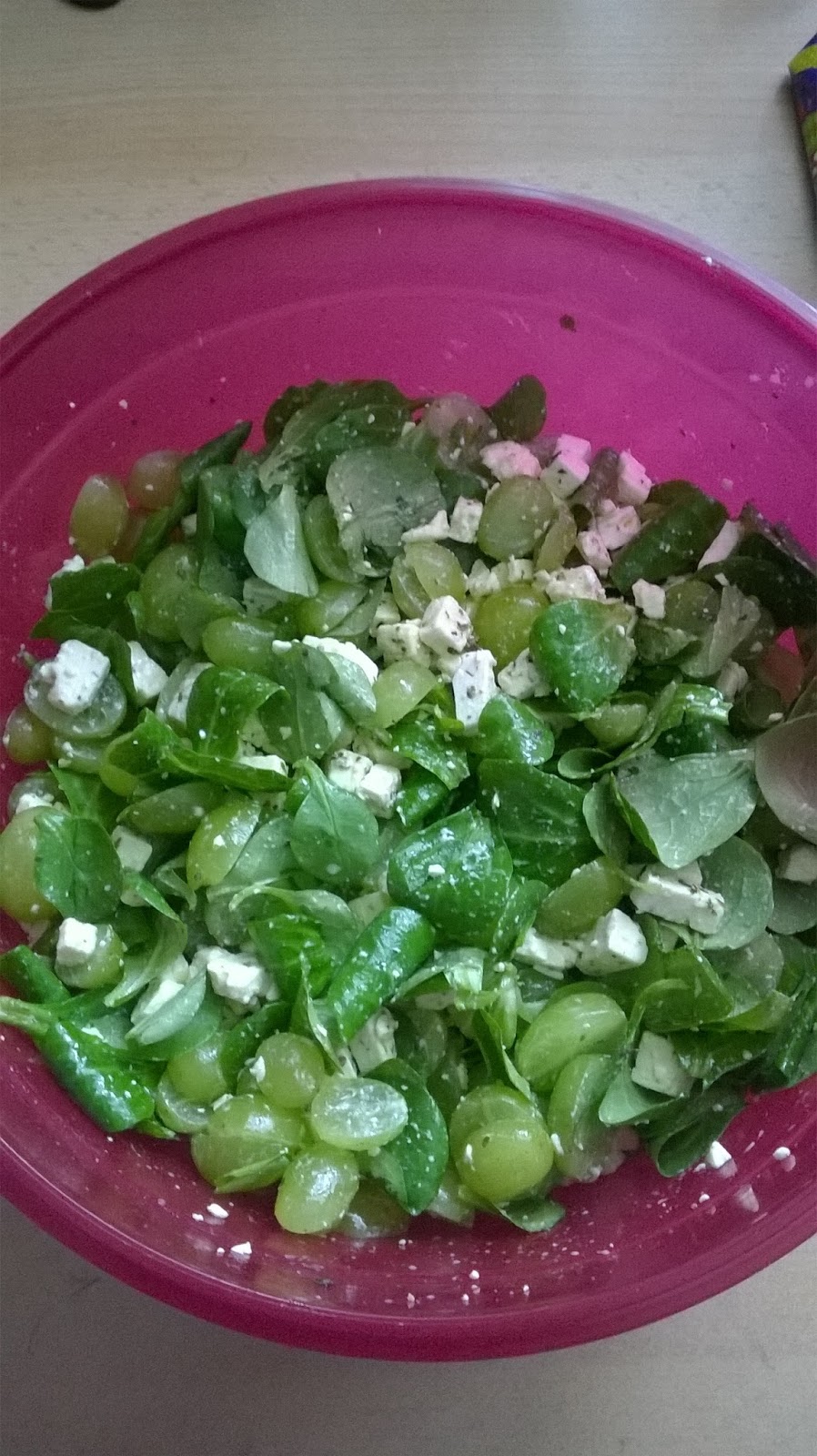 Weintrauben-Schafskäse-Salat Weintrauben-Schafskäse-Salat