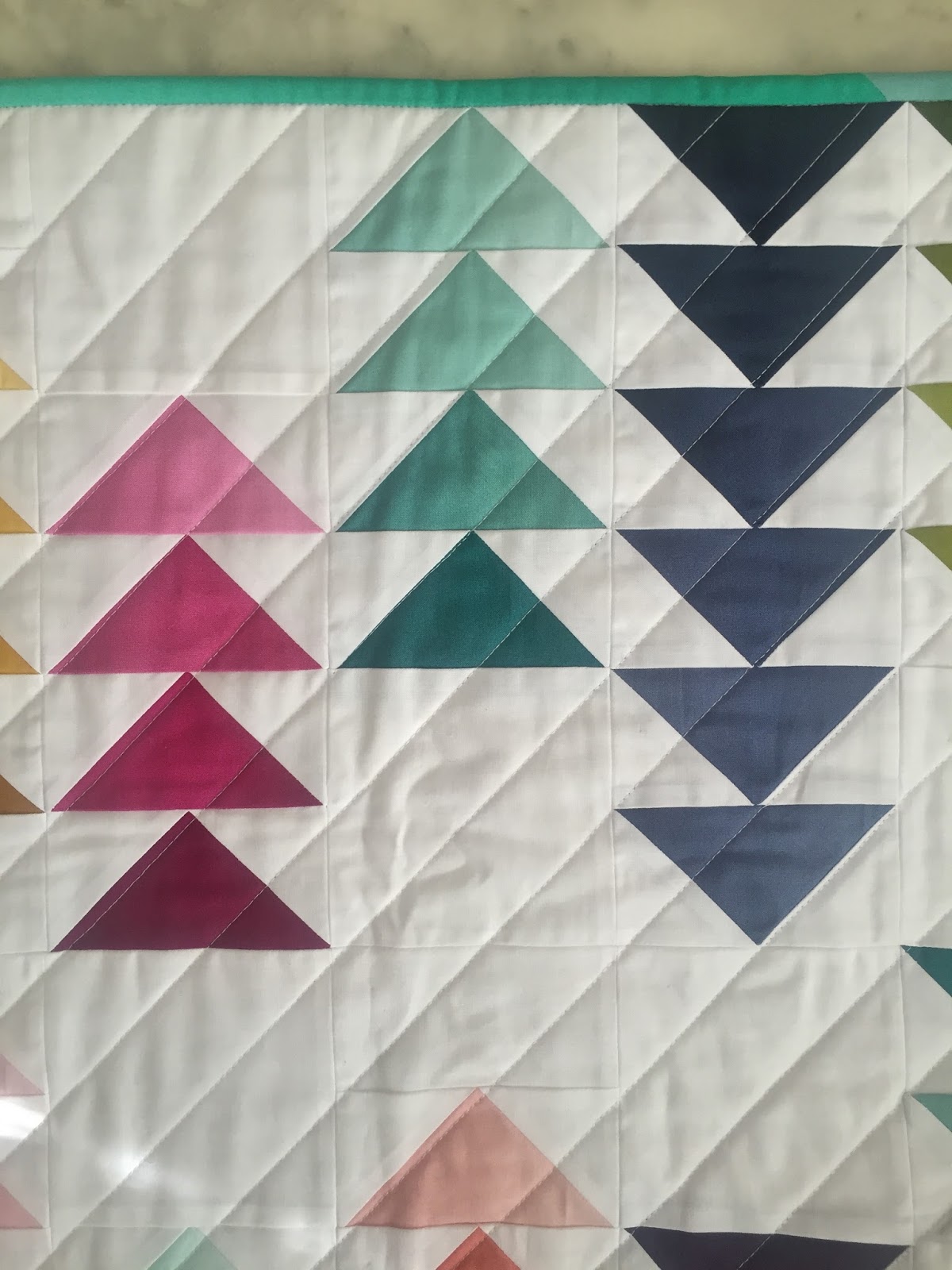 A Blue Sky Kind of Life Rush Hour quilt A finish!