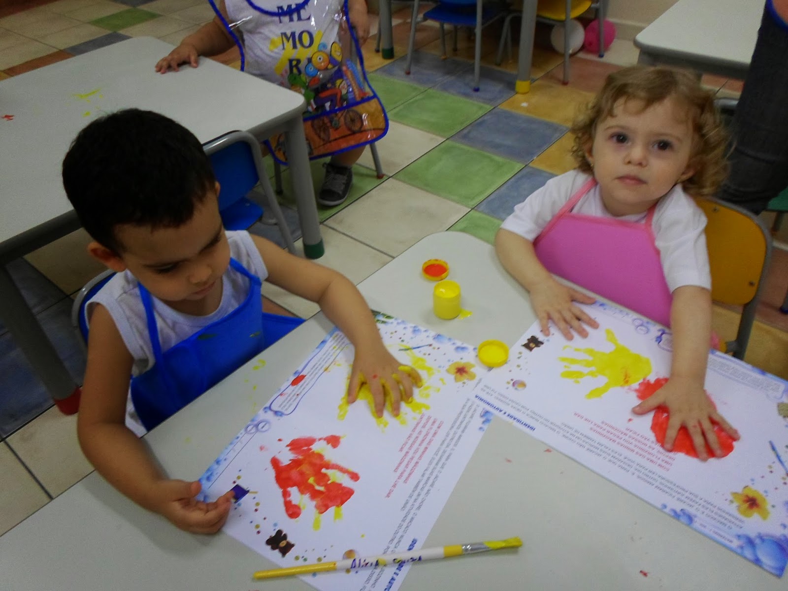 Atividade Com As Mãos Educação Infantil - BINKEDU