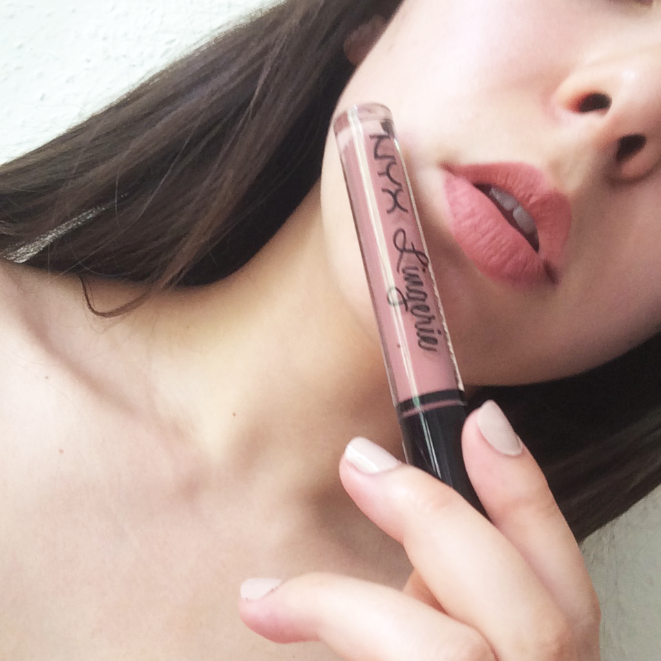 monthly favourites, NYX lip lingerie lipstick bedtime flirt, swatch, beauty blogger, selfie 