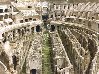 Roma Coliseo interior viajes y turismo