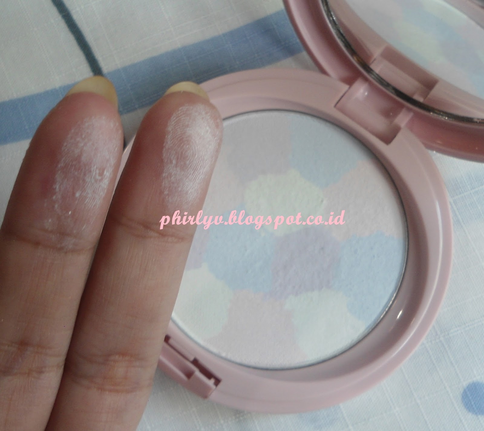 REVIEW REDA TRANSLUCENT LIQUID FOUNDATION, REDA COMPACT POWDER