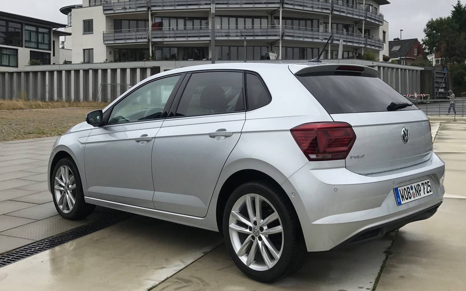 VW Polo 2018 já tem fila de espera; test-drive este mês