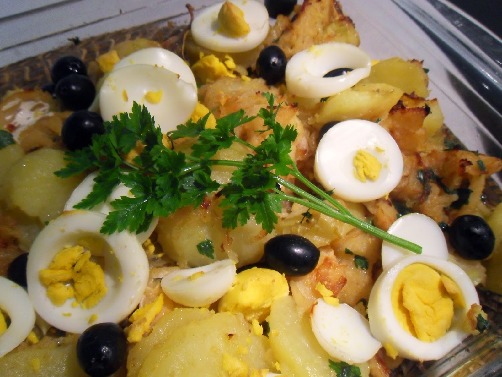 Receitas práticas de culinária: Bacalhau à Gomes de Sá