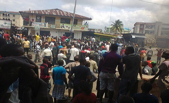 Tension!! Owerri market demolition: Traders vows to burn down Okorocha's private home Tension!! Owerri market demolition: Traders vows to burn down Okorocha's private home
