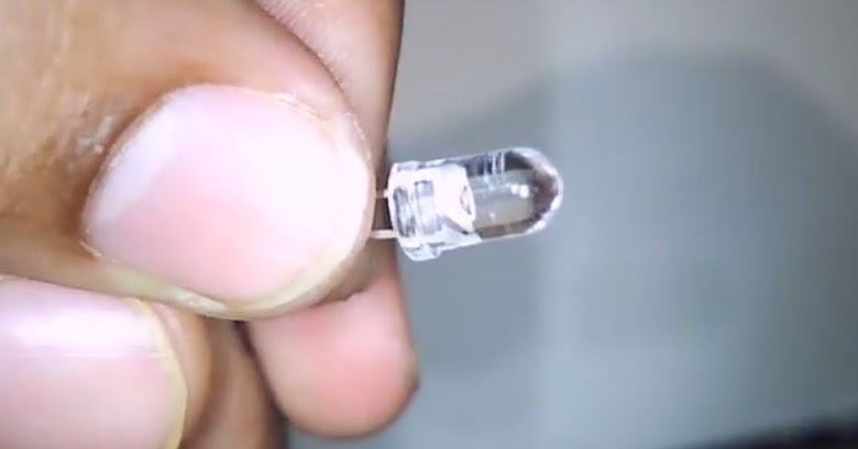 How to determine the polarity of the led without multimeter or battery