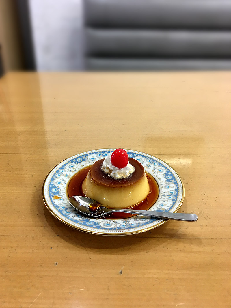 埼玉県大宮の平日のみ営業の個性派喫茶店『カフェ アレトロ』の昔ながらのプリン