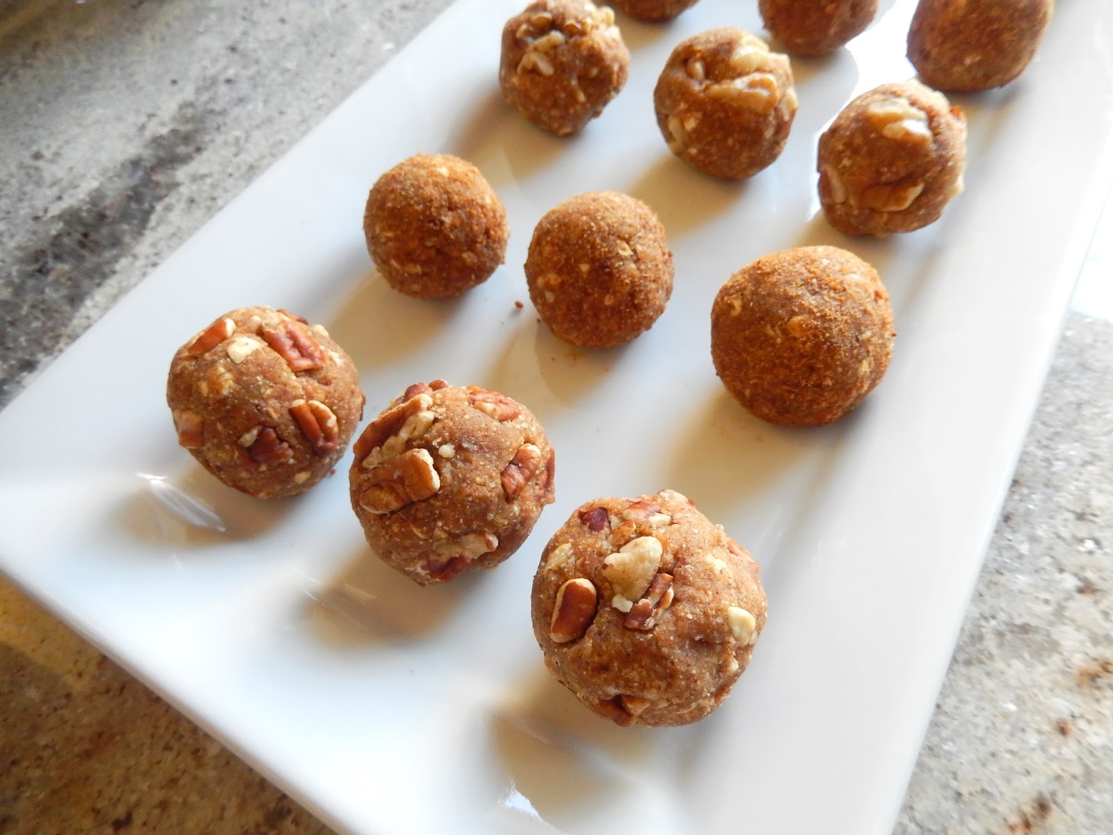 theworldaccordingtoeggface Healthy Snacks Pumpkin Pie Protein Balls