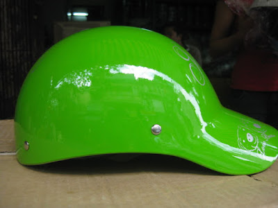 Sơn màu bóng, nhám, sơn carbon mũ bảo hiểm xe máy 