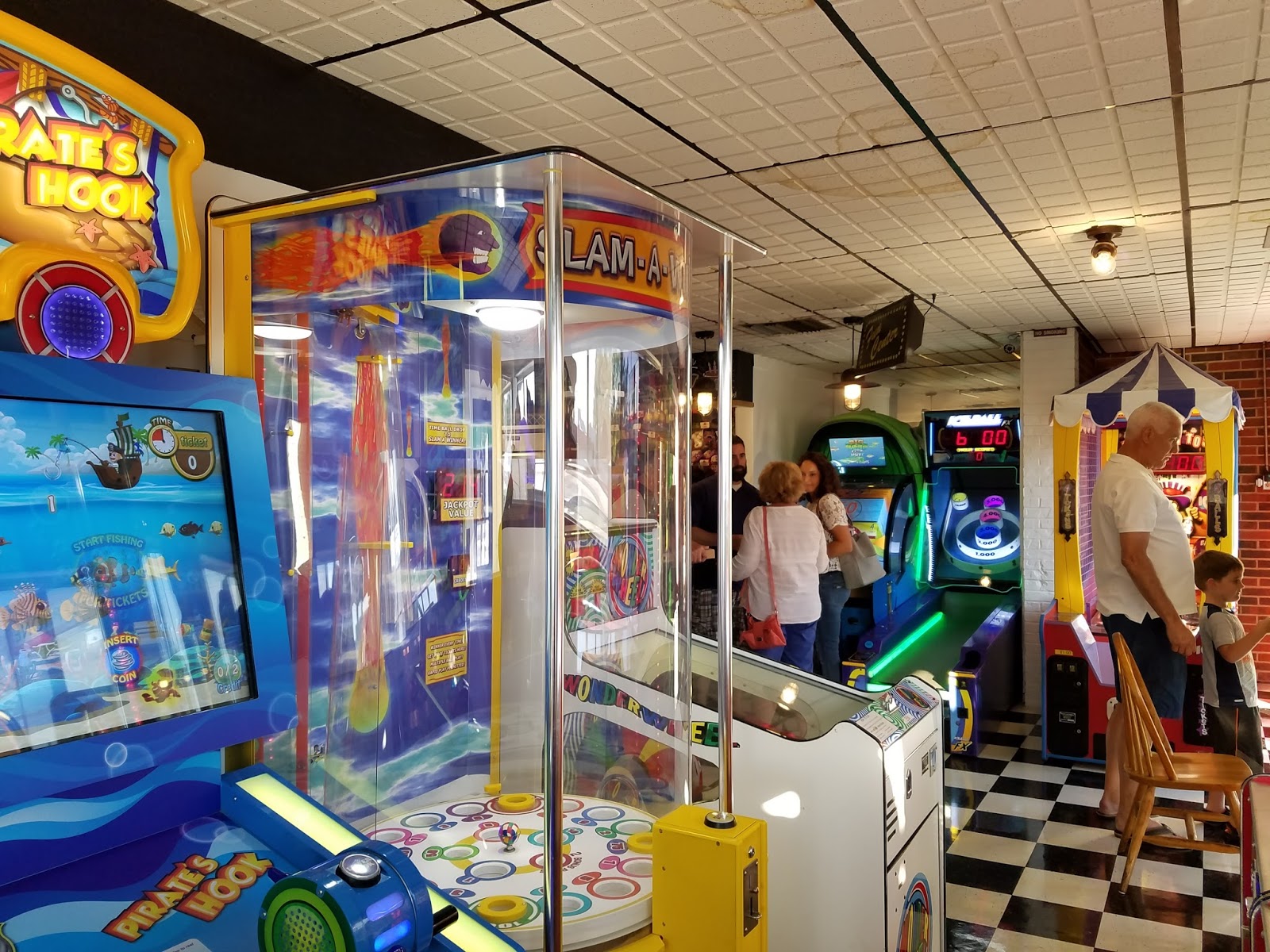 Play St. Louis Happy Joe's Pizza & Ice Cream, Marlborough