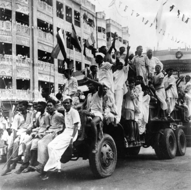Rare Photos Of India's First Independence Day August 15, 1947 jpg (630x626)
