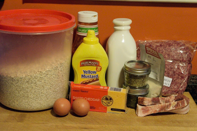 The ingredients needed for the Bacon Cheeseburger meatloaf