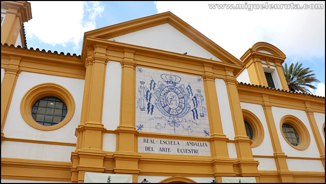 Real-Escuela-Andaluza-de-Arte-Ecuestre