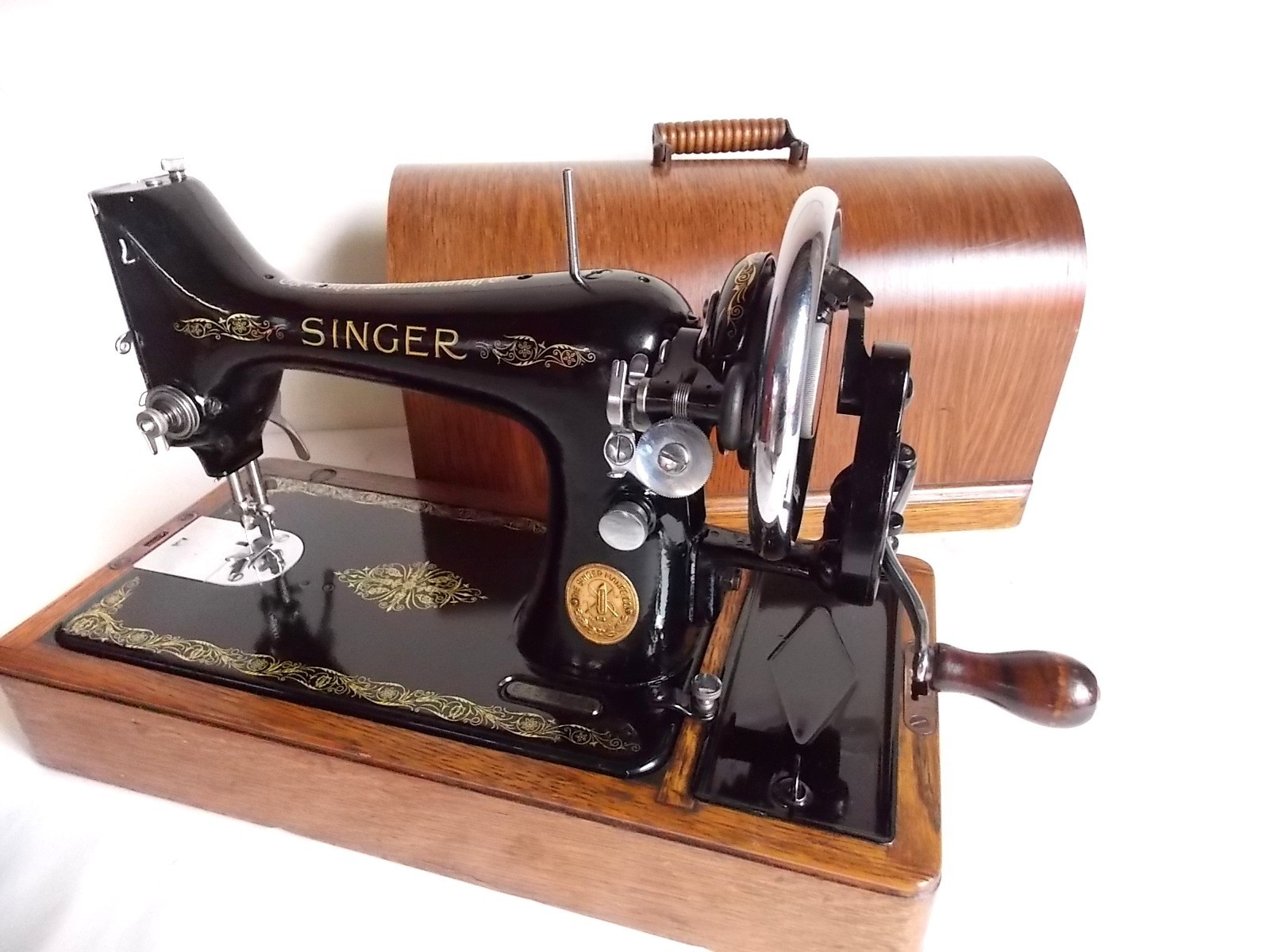 Singer Sewing Machine Company site Manuals