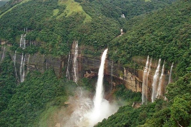 The Nohkalikai Falls - India’s Tallest Plunge Waterfall, Cherrapunji