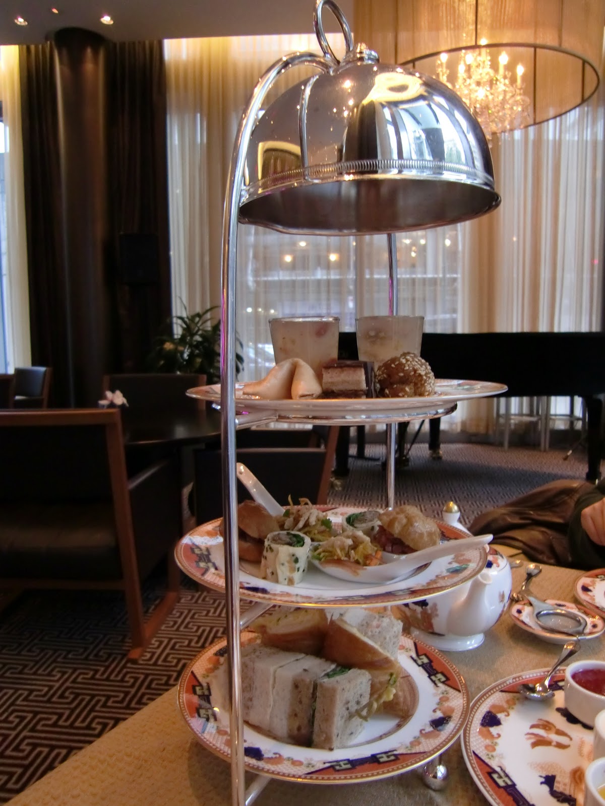 Linda's Blog of Vancouver Dining: Afternoon Tea at Shangri-La Hotel's ...