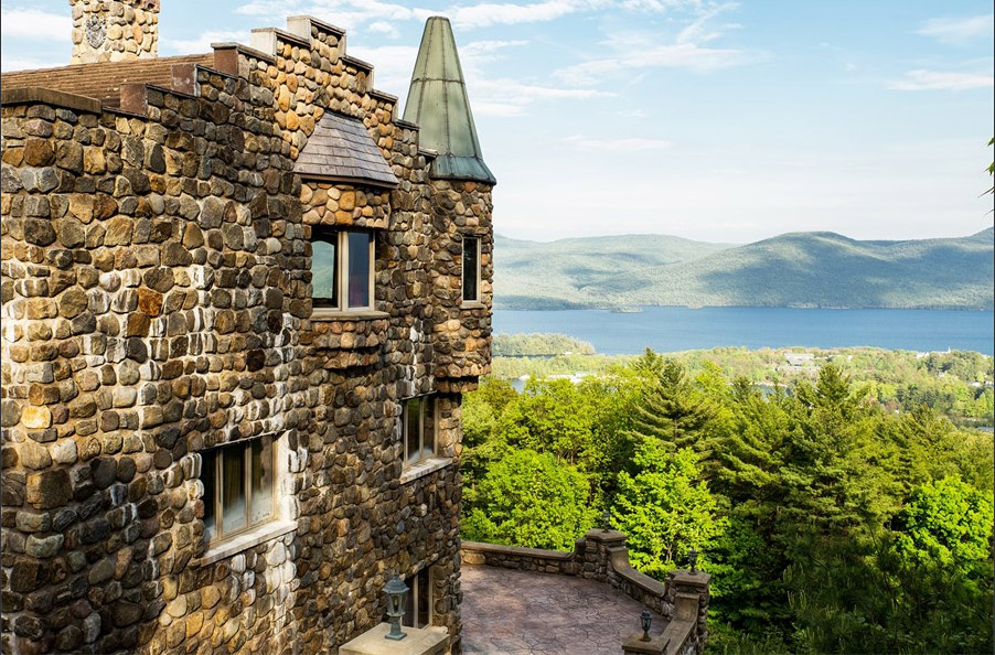 Sweet House Dreams Highlands Castle, 1984 Stone Castle in Bolton