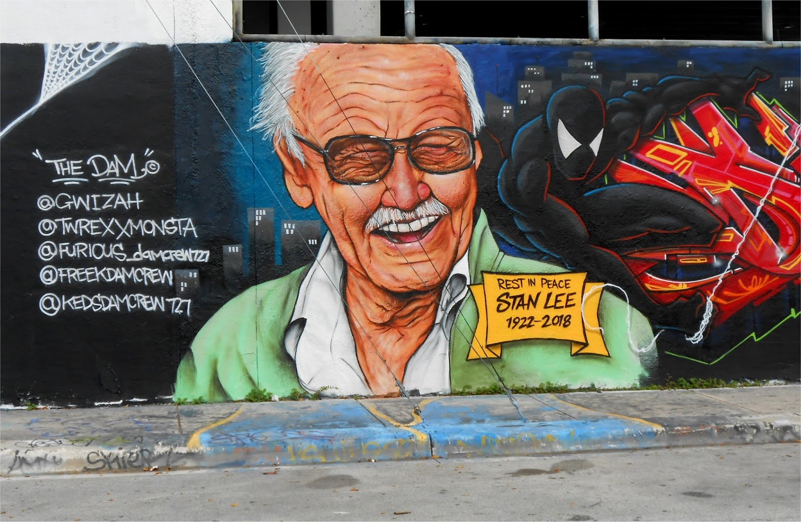 As I See It Glaswegian S Street Art Tribute To Stan Lee