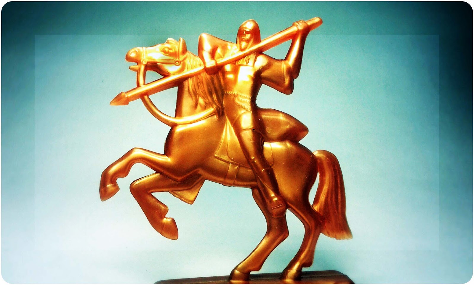 132 Russian Druzhina Leader, StandardBearer & Warriors