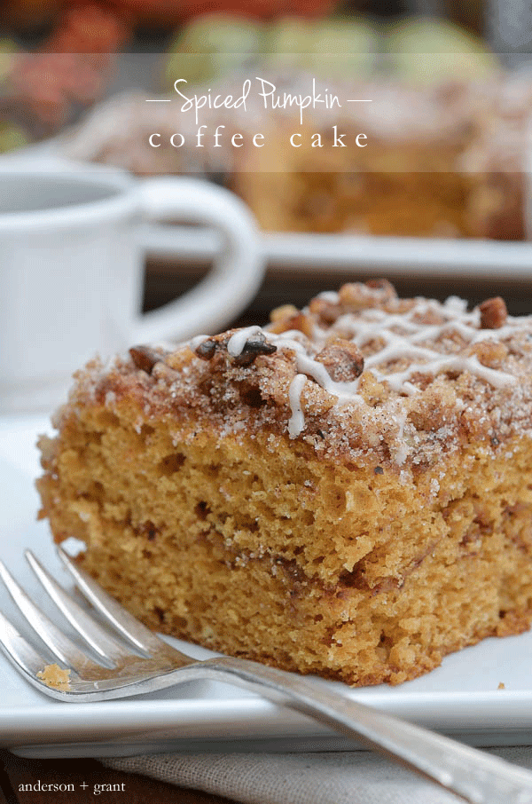 Spiced Pumpkin Coffee Cake Recipe for fall breakfast or dessert. || www.andersonandgrant.com