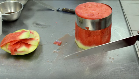 كيفية عمل كيكة البطيخ بشكل سريع