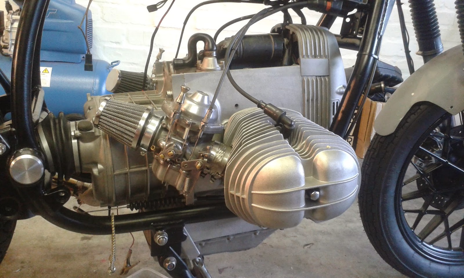 A Cafe Racer Conversion - 1981 BMW R65 (Cape Town): 18 March 2015 - The ...