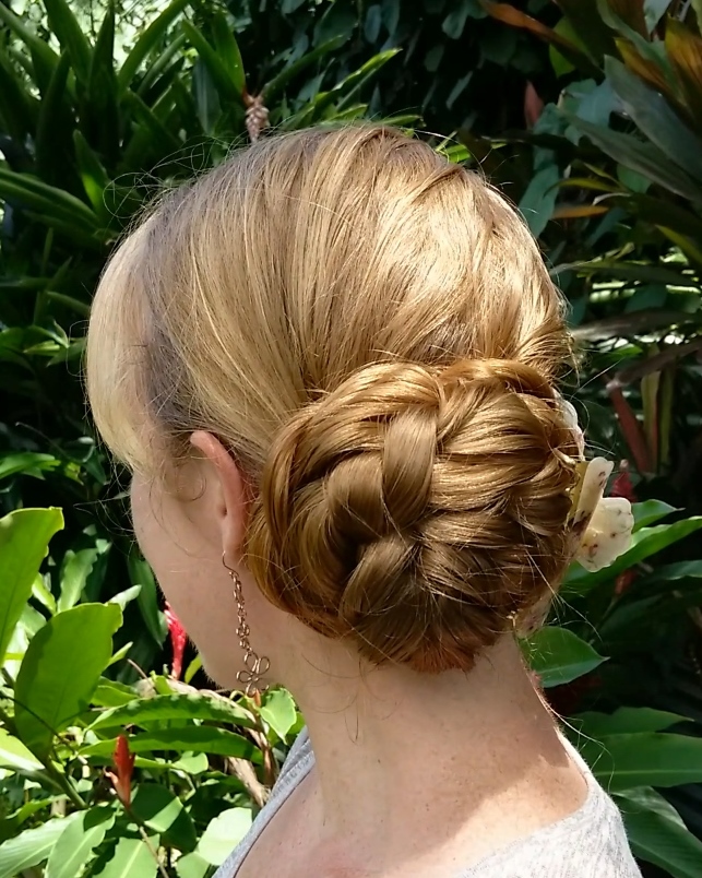 25 Chignon Bun Hairstyles for 2024 - The Trend Spotter