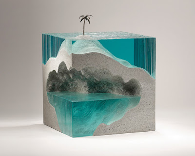 Esculturas de vidrio y concreto