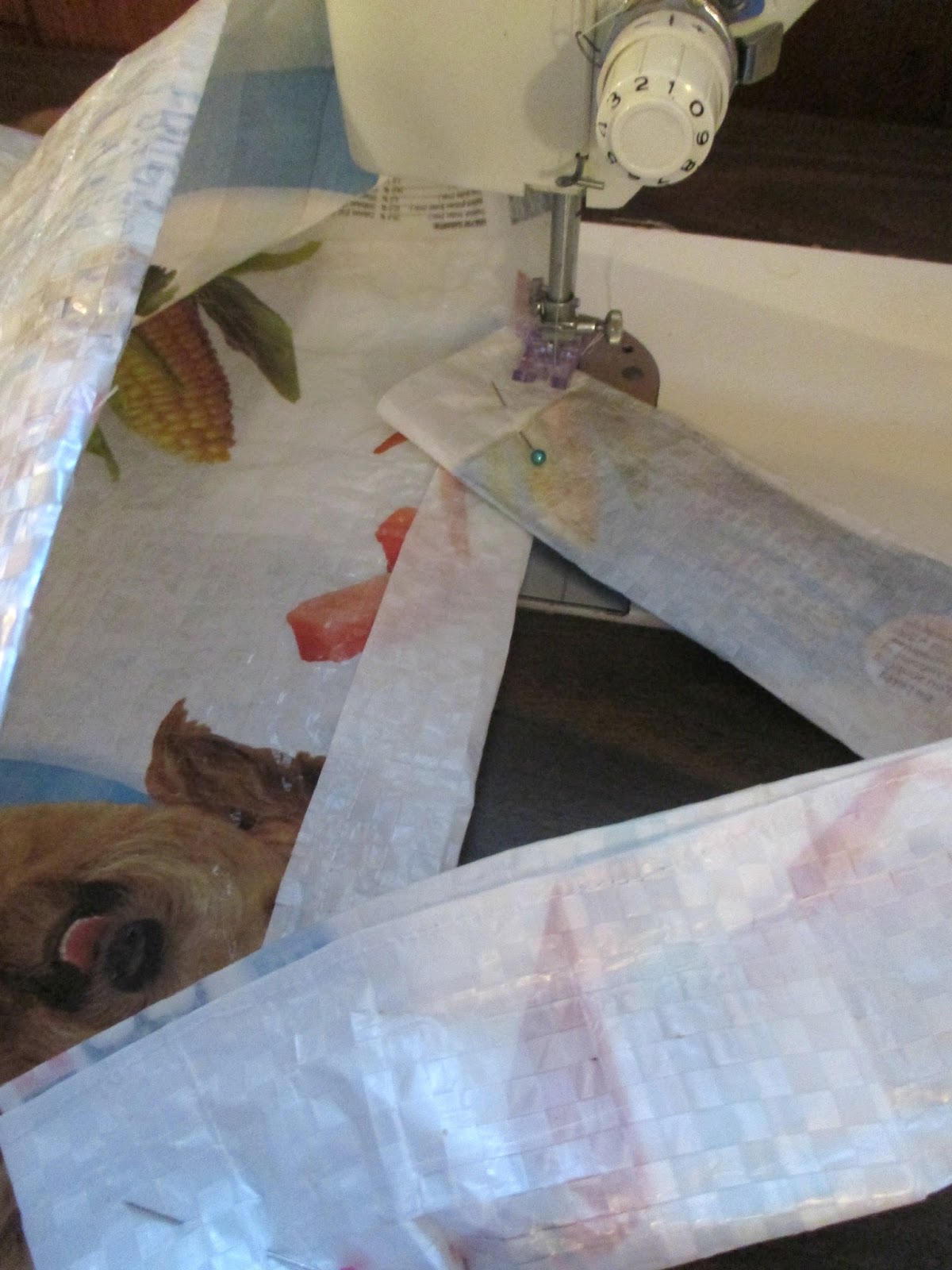 Just my Stuff Recycled Dog Food Bag to Homemade Grocery Bag