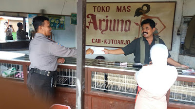 Cegah Tindak Kejahatan, Anggota Polisi Pituruh Potroli Pada Saat Pasaran