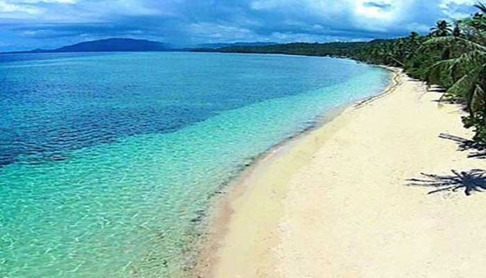 PANTAI KAMPA, TEMPAT WISATA BARU DI PULAU WAWONII ~ Reygina Wisata Indonesia