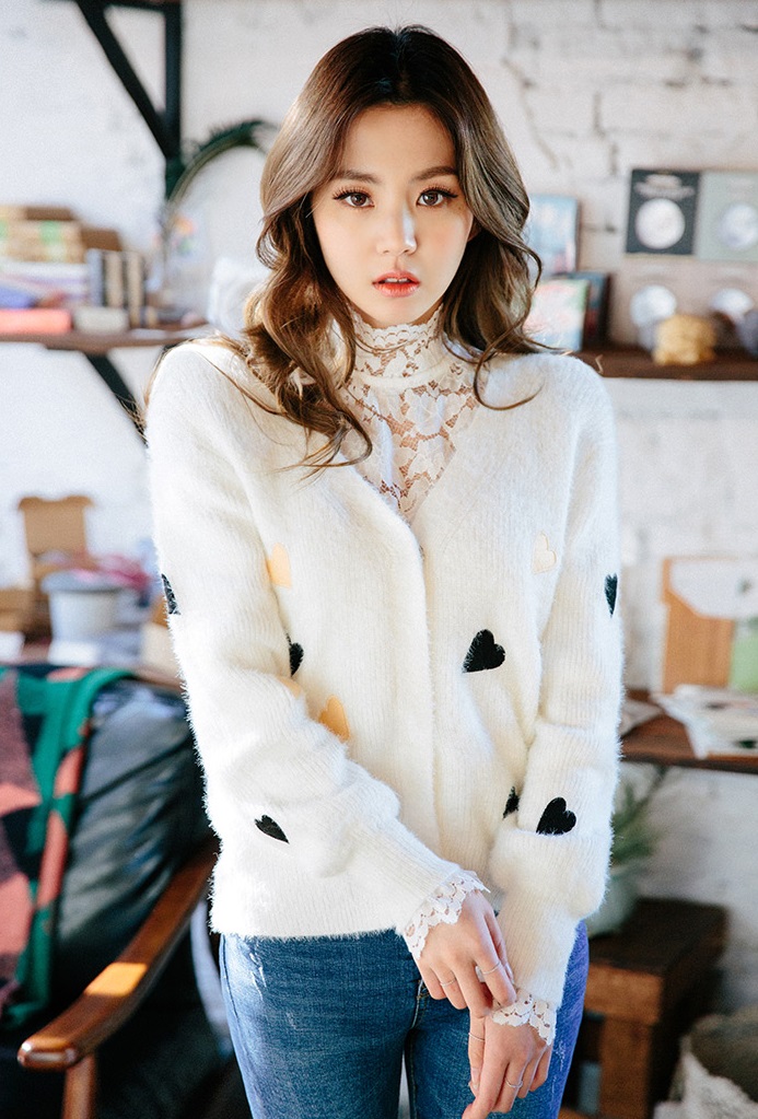 Korean Model Lee Chae Eun on Magazine Jan 2017