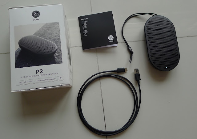 B&O Beoplay P2 packaging contents