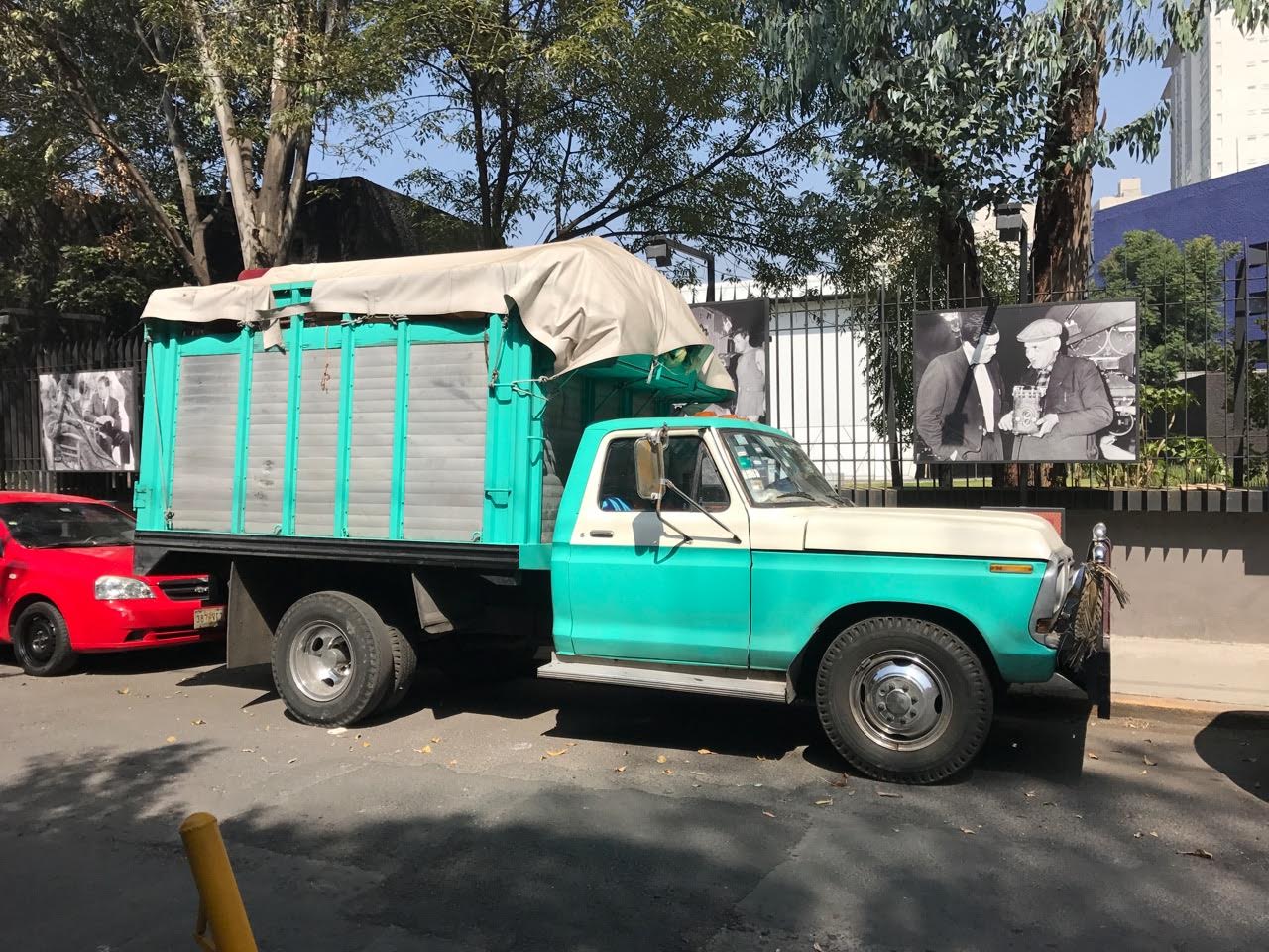 autoliterate Chip Lord and the Mexico City Ford