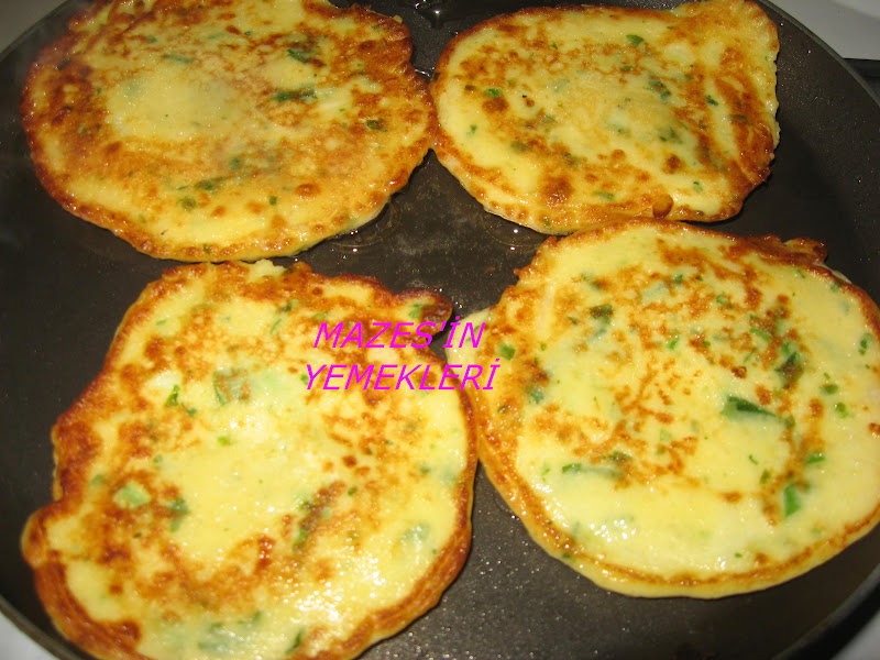 MAZES�İN YEMEKLERİ PATATESLİ KREP pan kek