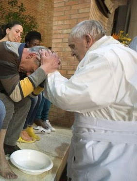 pope washing hair