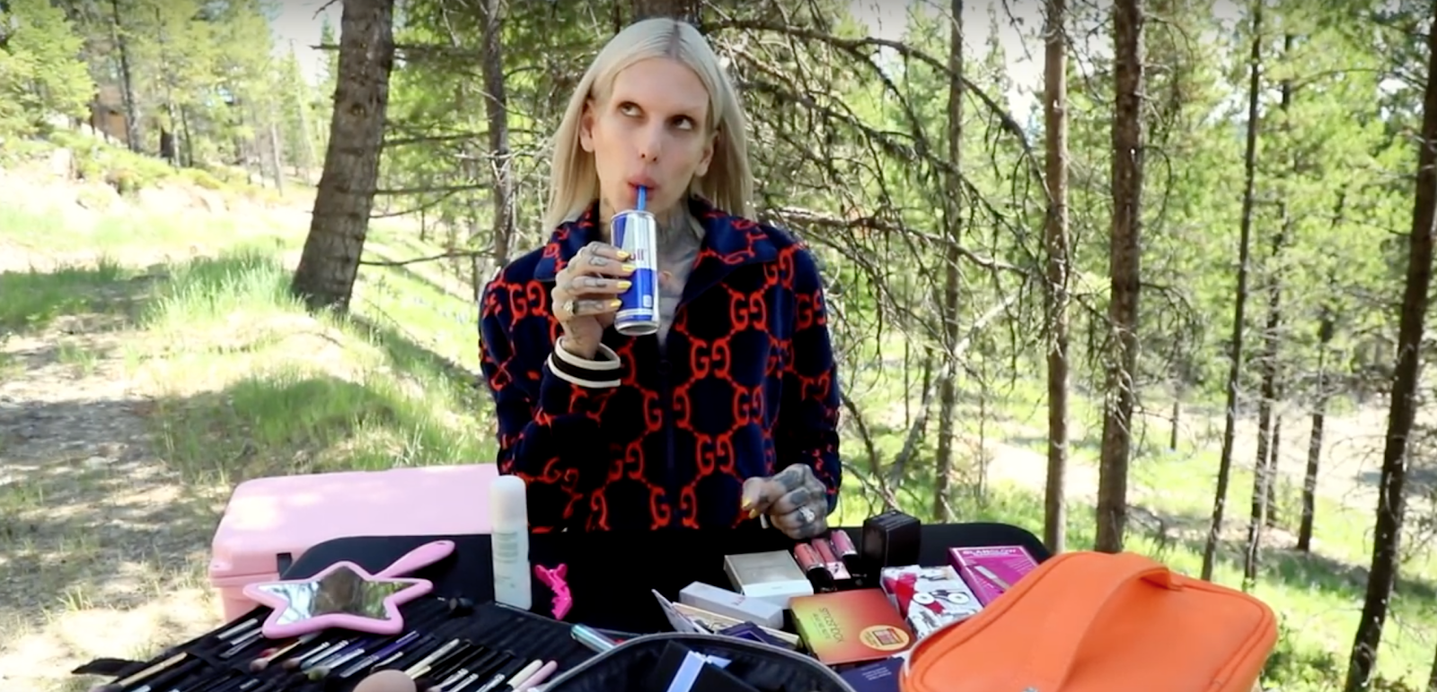 Jeffree Star Does His Makeup In The Woods...WE LIVE! The Gossip Factory
