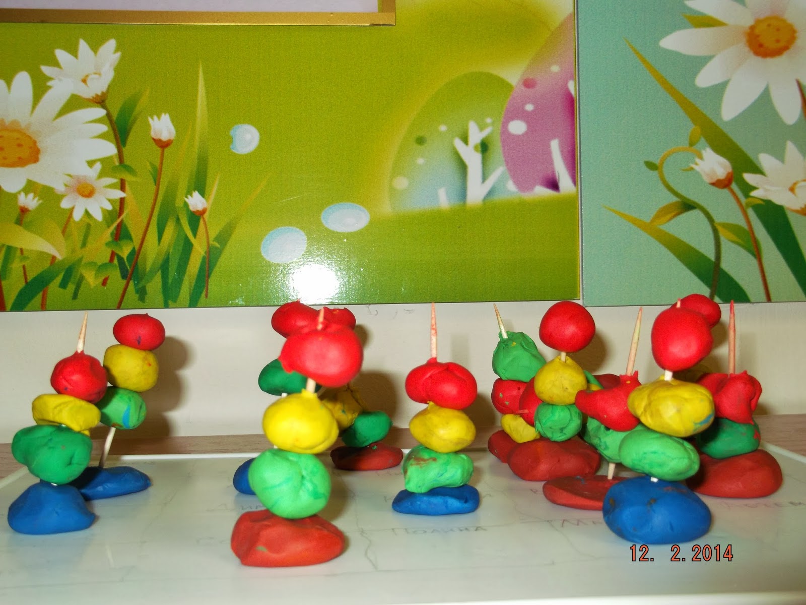 рисование 2 младшая. лепка с детьми раннего возраста. лепка в первой младшей. лепка в первой младшей группе. лепка в младшей группе детского сада.