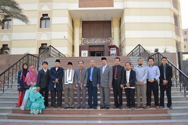 Pimpinan PM Darussalam Gontor Kunjungi Mesir Pimpinan PM Darussalam Gontor Kunjungi Mesir