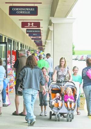 Iowa Outlet mall celebrates its 20th Anniversary