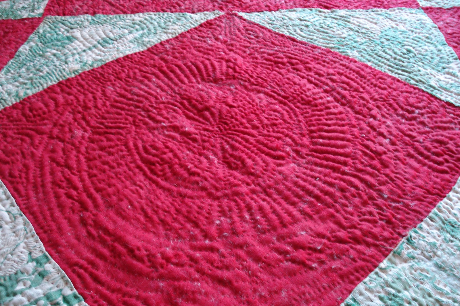 Welsh Quilts Welsh Centre Diamond Quilt...Very Worn...