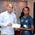 Aduanas premia empleado por negarse a aceptar soborno Aduanas premia empleado por negarse a aceptar soborno