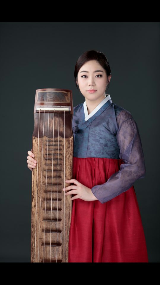 SPACEJOA Korean String Instrument Guomungo player Jung A LEE